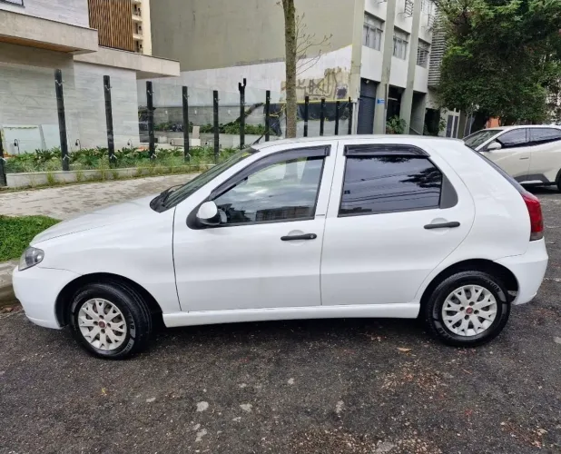 Fiat Palio 1.0 Economy Fire Flex 8V 4P 2014