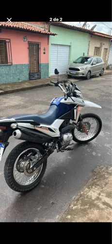 Vendo bros 160 , em dias, quitada só para transferir 