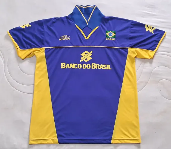 Olympikus - Camisa vintage oficial da Seleção Brasileira de Voleibol (tam. G), anos 2000.