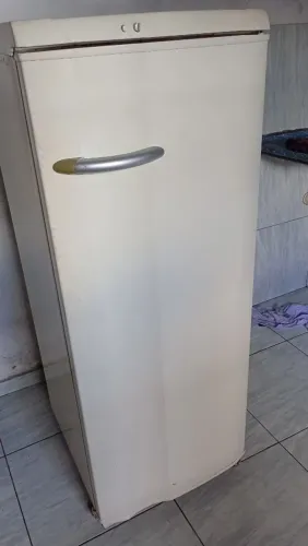 Vendo geladeira
