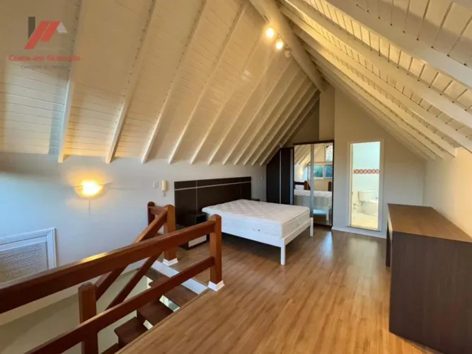 Duplex Amplo em Gramado: 3 Quartos Sendo 2 Suítes e Excelente Localização