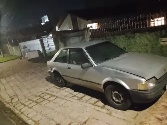 Ford Escort GL 1.6i / 1.6 (álcool) 1986