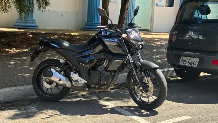 Fz15 impecável