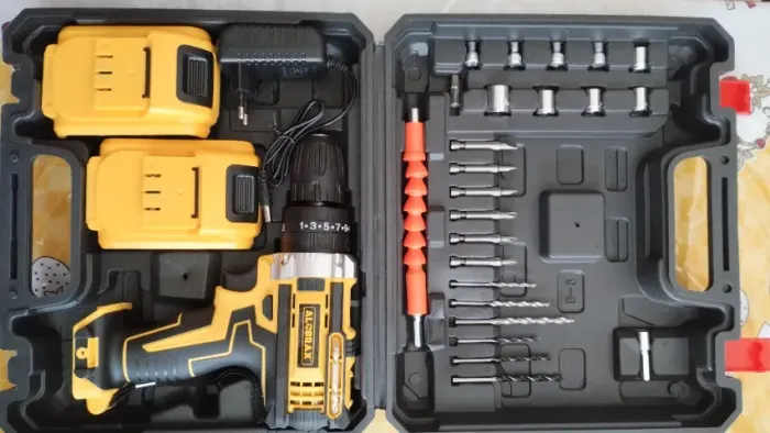 Parafusadeira Furadeira 2 Baterias 36v Com Torque, Soft Grip Amarelo