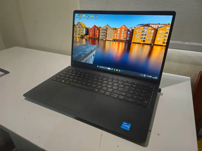 Notebook Dell Inspiron i5 