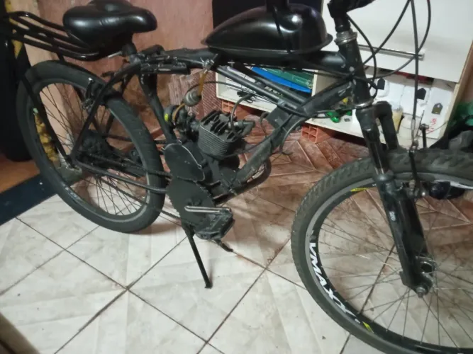 Bike motorizada 80cc pouco usada em ótimo estado