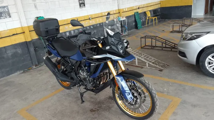 Suzuki Vextron 800 novíssima