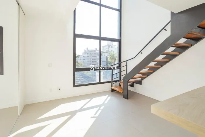 Cobertura Duplex, 1 suíte, 1 vaga, no Moinhos