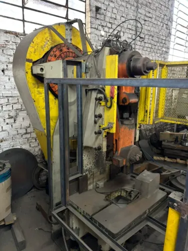 Prensa Excêntrica 40 Ton Freio Fricção