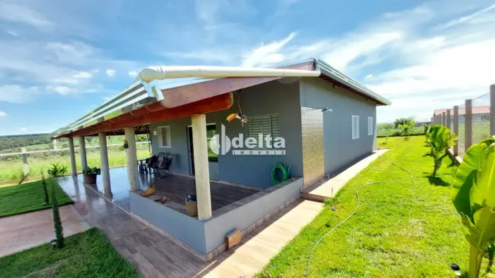 Chácara com 3 quartos disponível para venda no bairro Vale do Sol em Prata-MG