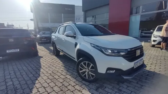 Fiat Strada Volcano 1.3 Flex 8V CD 2023