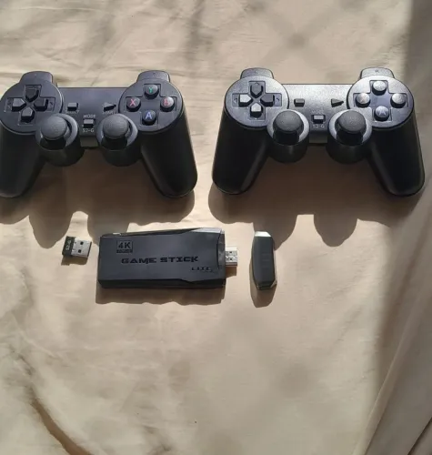 Game stick retrô + dois controles 