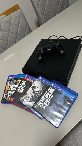 PS4 Fat 500gb + 1 Controle original + 5 jogos