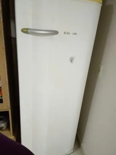 Geladeira tudo funcionando 