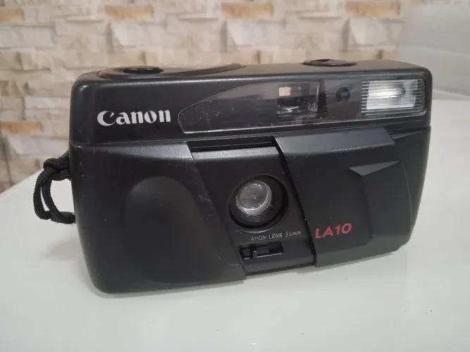 Câmera analógica Canon LA10 com defeito (não liga)<br>