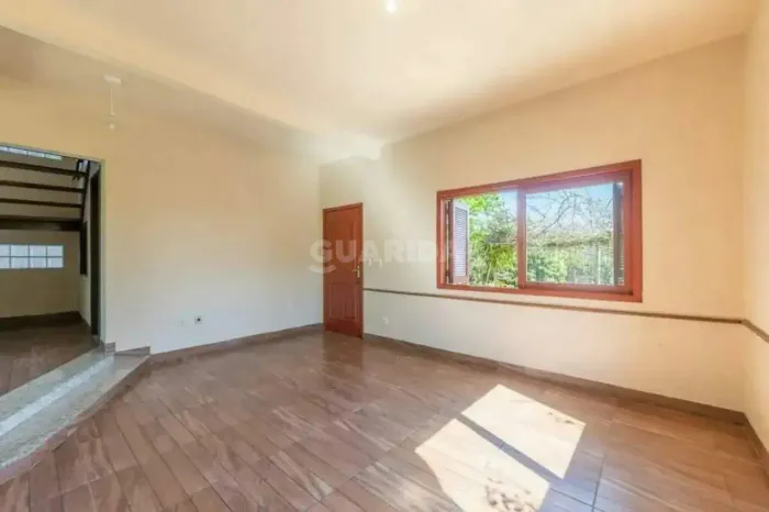 Casa Residencial/Sobrado para aluguel, 4 quartos, 1 suíte, 3 vagas, Santana - Porto Alegre