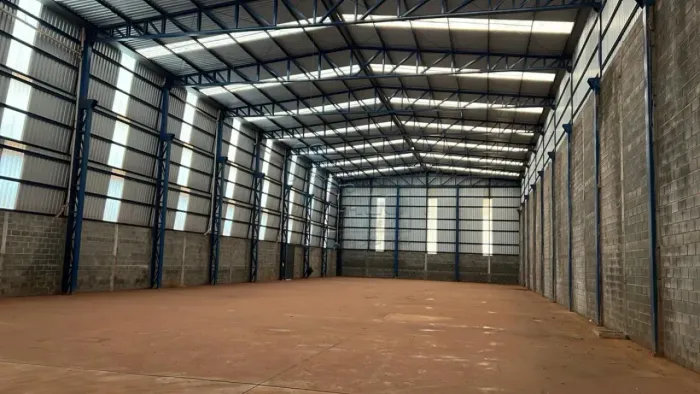 Comercial padrão Galpão - Armazém - Jardim Santana Comercial para Venda em Cravinhos