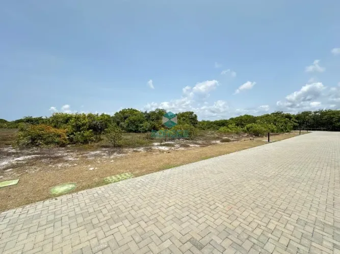 TERRENO EM CONDOMÍNIO RESIDENCIAL em MATA DE SÃO JOÃO - BA, PRAIA DO FORTE