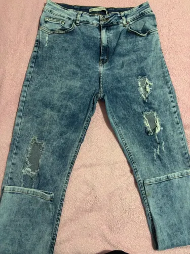 Calça Jeans Destroyed Marmorizada - Estilo Moderno