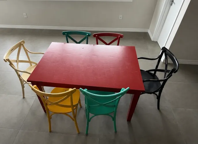 Mesa 6 cadeiras