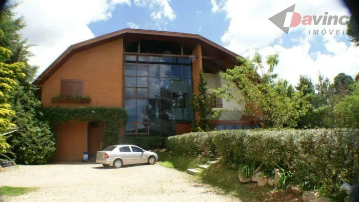 Casa à venda, 590 m² - Jardim Véu da Noiva - Campos do Jordão/SP