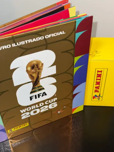 ÁLBUM DOURADO COPA 2026 COMPLETO COM CRAQUES PARA COLAR