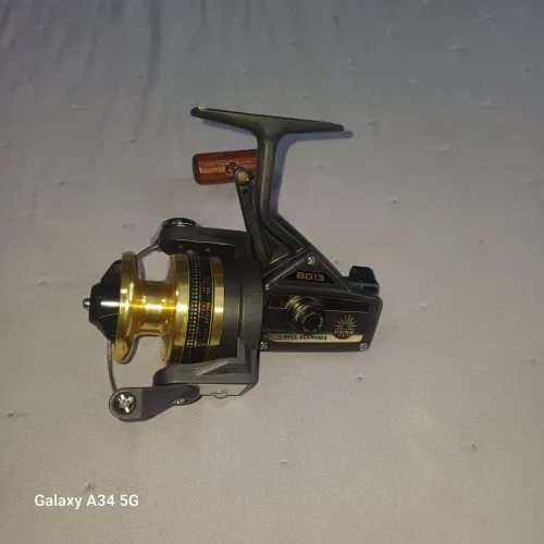 Molinete Daiwa BG13