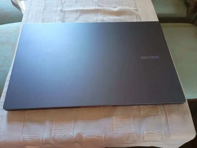 Samsung Galaxy Book4 - Excelente estado