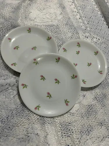 Conjunto com 3 pratinhos para sobremesa Porcelana Renner