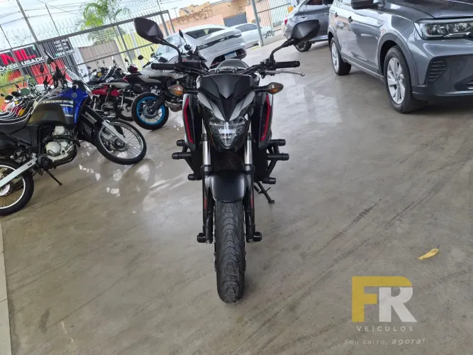 CBR 650F PRETA 2018/2019