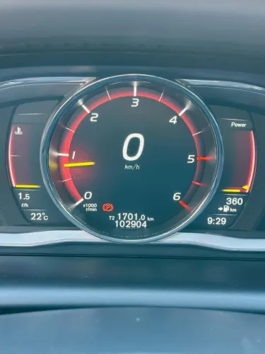 Volvo XC 60 D-5 Momentum 2.4 AWD Diesel 5P 2017