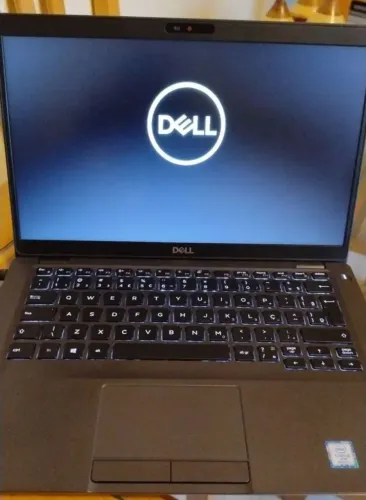 Notebook em excelente estado. Dell i5 6° geração 16Gb / SSD 256Gb