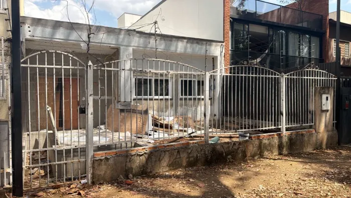 Portão de ferro