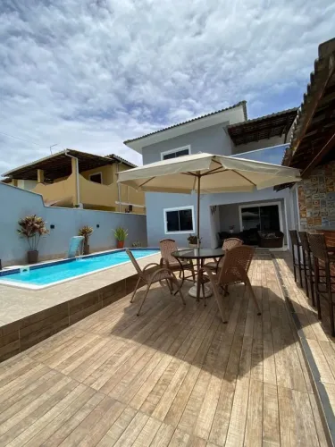 Casa Duplex de Alto Padrão à Venda no Condomínio Arembepe Aquaville