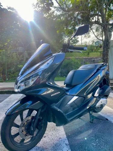 PCX DLX (ABS)