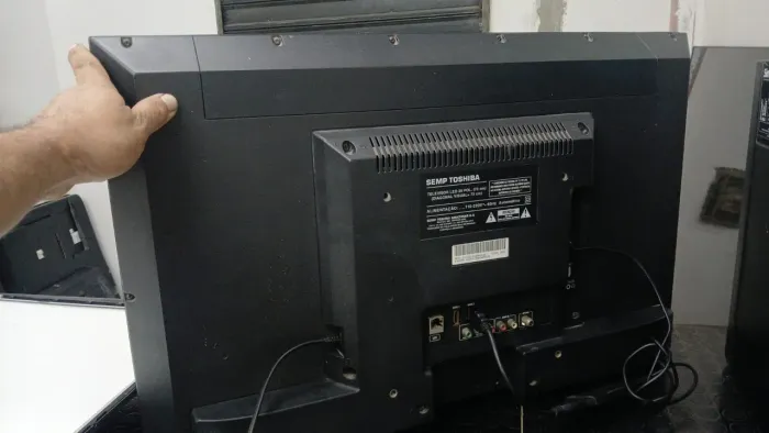 Tv SEMP TOSHIBA LCD 