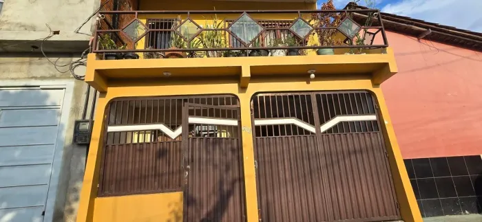 Casa no 40 horas com 3/4 2 suites com quintal