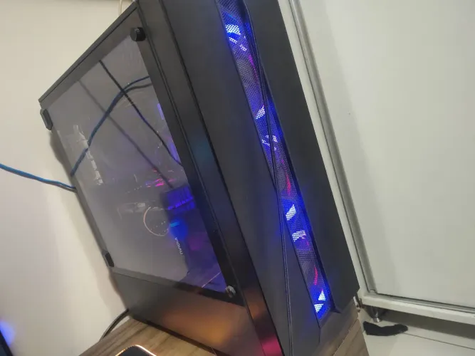 PC Gamer i7-3770 + RX 580