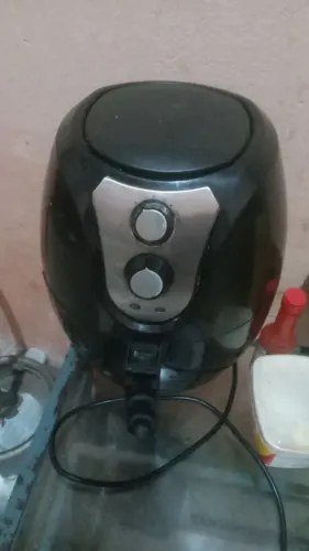 Eufrates fritadeira sem olho muito boa