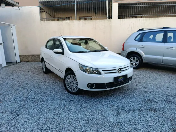 Volkswagen Voyage Comf/highli. 1.6 MI T.flex 8V 4P 2013