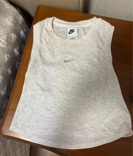 Blusa academia Nike tamanho P