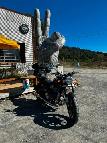 Super Meteor 650 Astral Black ? 2026