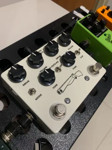 Dual Overdrive da DMT Pedais Custom Shop - (inspirado no Double Barrel)