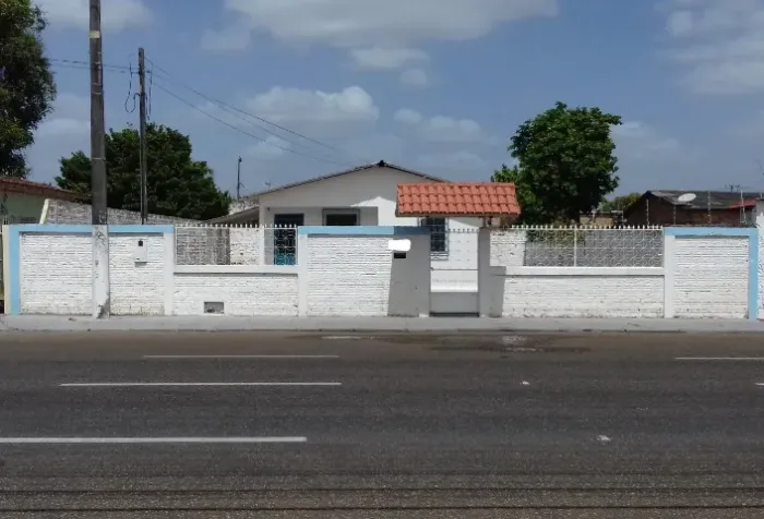 Aluga-se Ponto Comercial, Bairro Mecejana, 60m2
