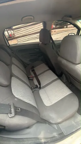 Fiat Punto Essence Dualogic 1.6 Flex 16V 5P 2012