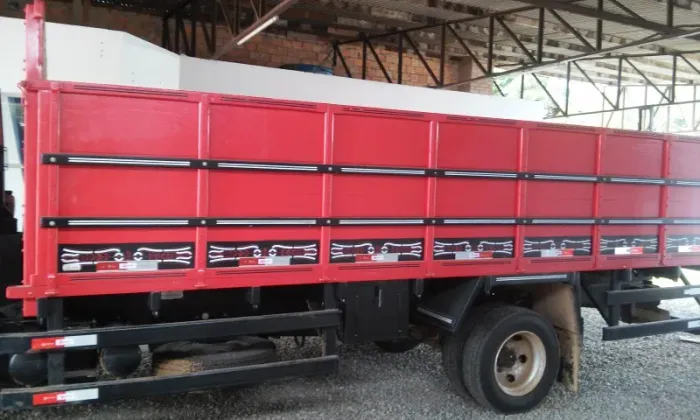 Carroceria Graneleira Gavioli