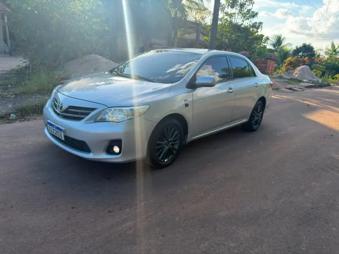 Toyota Corolla GLI 1.8 Flex 16V Aut. 2013