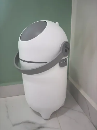 Lixeira Antiodor para Fraldas (Lixeira Mágica / Canto de Fraldas) da marca Bubble.