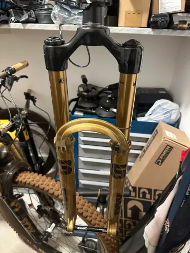 Suspensão Fox 36 kashima gold edition 160mm