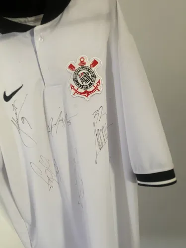Camisa autografada